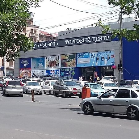 Mini Hostel N.Tigranyan 5 Jereván Kültér fotó