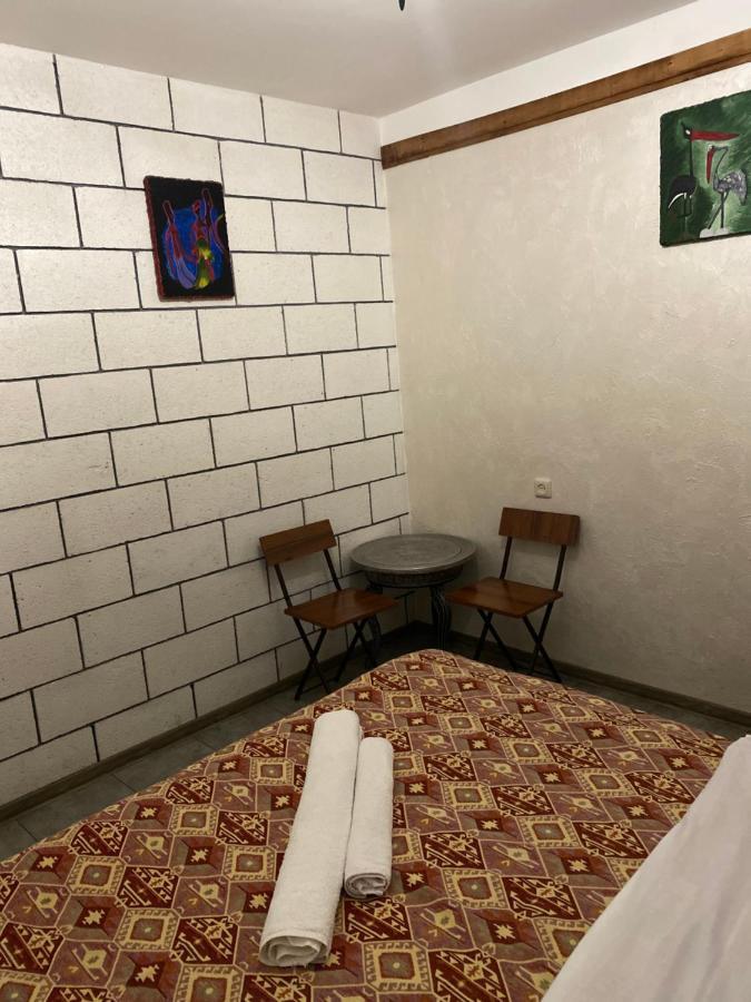 Mini Hostel N.Tigranyan 5 Jereván Kültér fotó