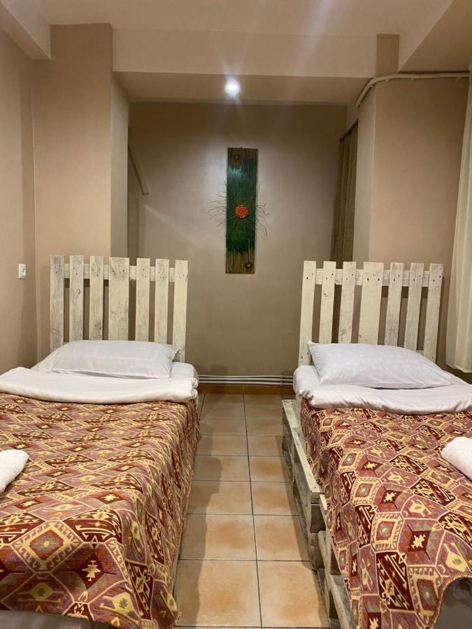 Mini Hostel N.Tigranyan 5 Jereván Kültér fotó