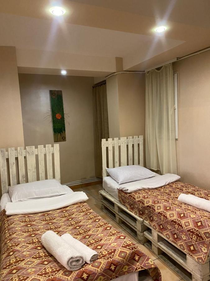 Mini Hostel N.Tigranyan 5 Jereván Kültér fotó