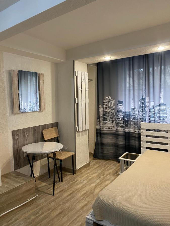 Mini Hostel N.Tigranyan 5 Jereván Kültér fotó