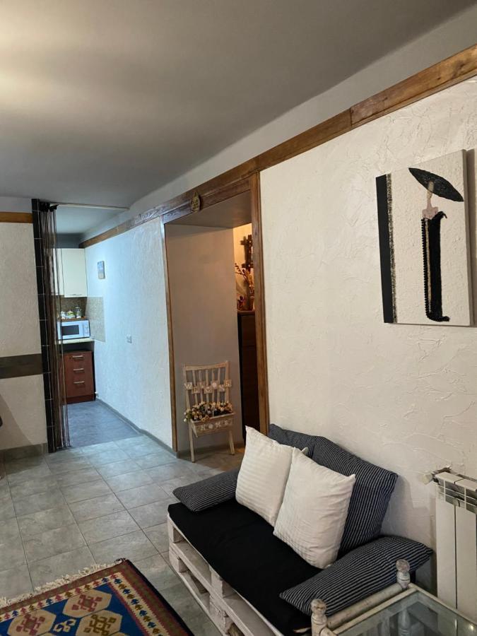 Mini Hostel N.Tigranyan 5 Jereván Kültér fotó